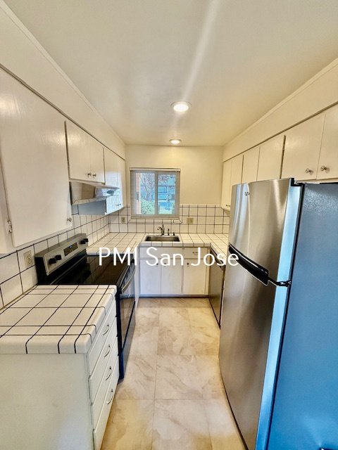 2 Bed 1.5 Bath townhome for rent in West San Jose property image