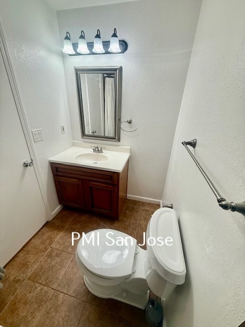 1 Bed 1 Bath 681sqft condo available in Santa Clara property image