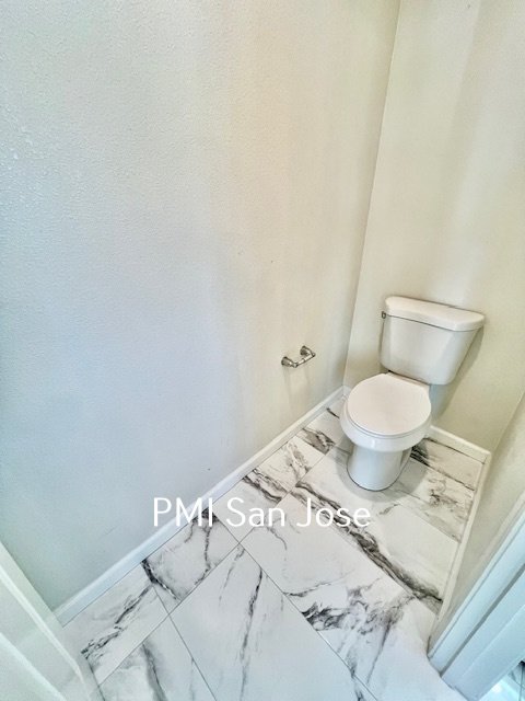 4 Bed 3.5 Bath home available in Communication Hill property image